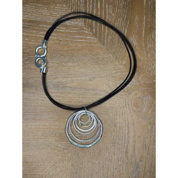 Anne Klein Silver Tone Double Oval Pendant Necklace Snake Chain Adjustable NWT - Picture 3 of 3